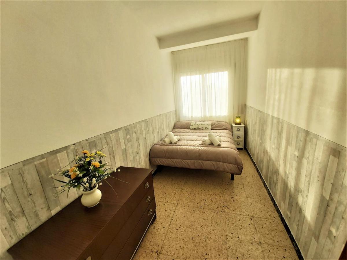 Diana Apartamento Con Terraza Muy Cerca Del Mar Pineda de Mar Exteriör bild