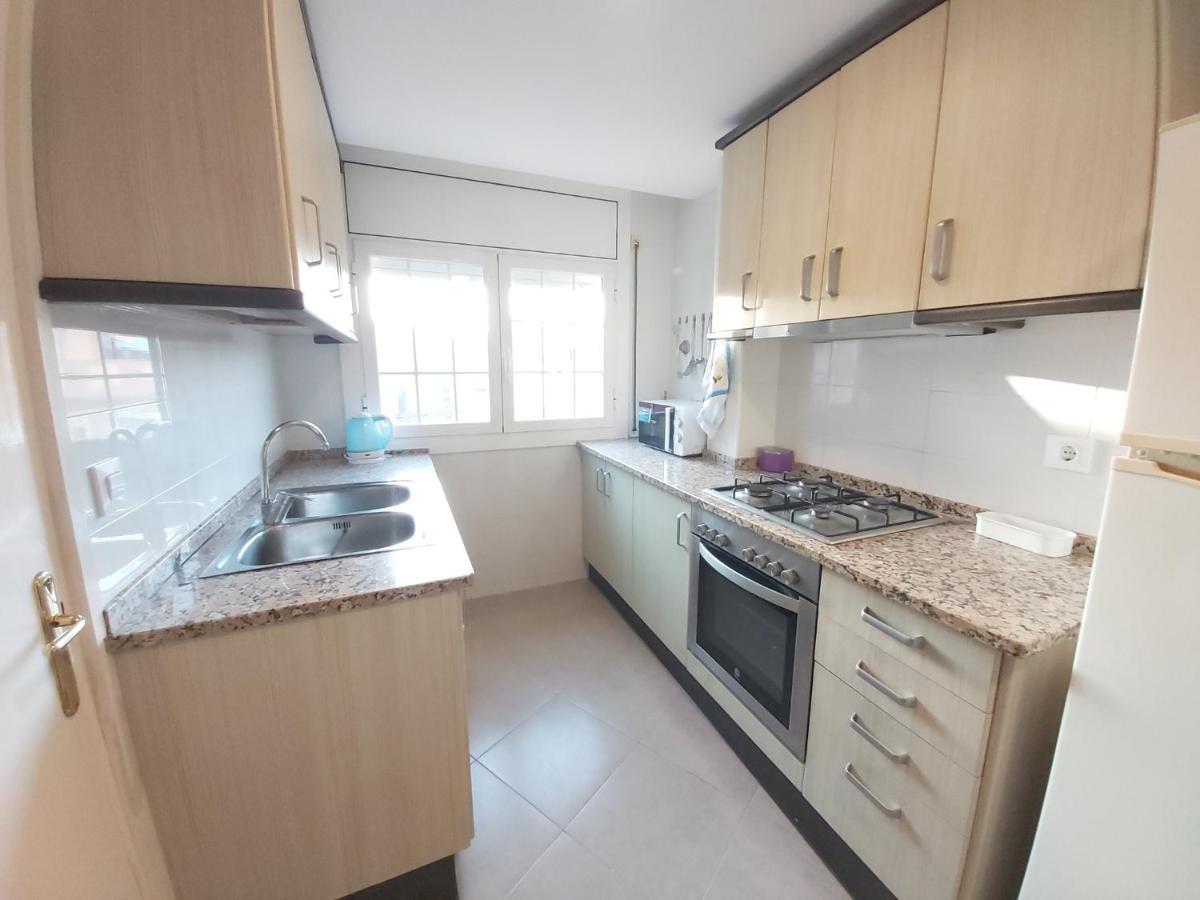 Diana Apartamento Con Terraza Muy Cerca Del Mar Pineda de Mar Exteriör bild