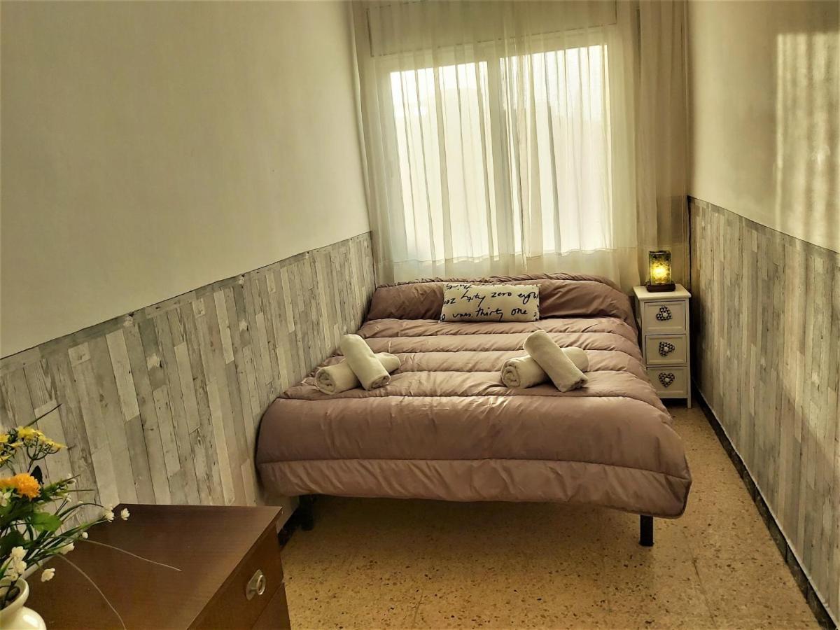 Diana Apartamento Con Terraza Muy Cerca Del Mar Pineda de Mar Exteriör bild