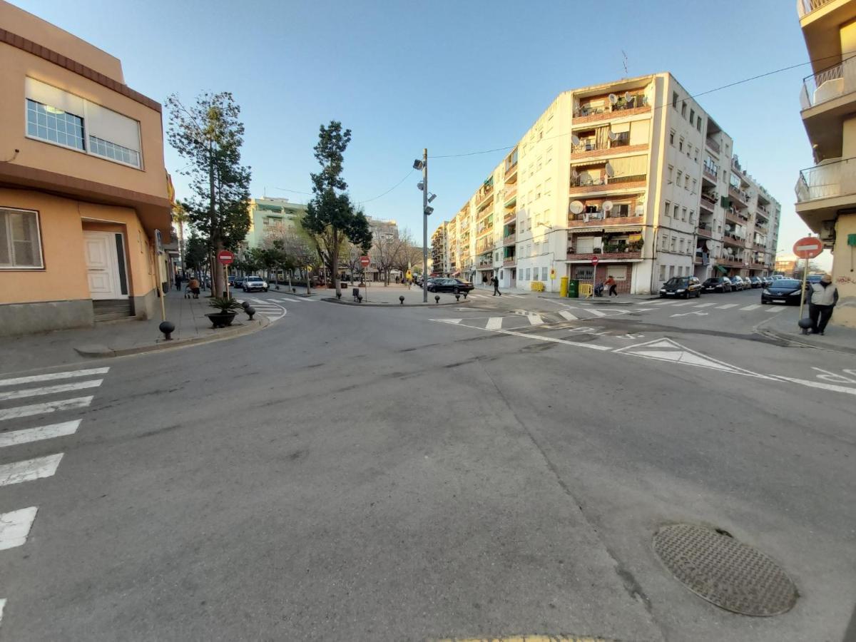 Diana Apartamento Con Terraza Muy Cerca Del Mar Pineda de Mar Exteriör bild